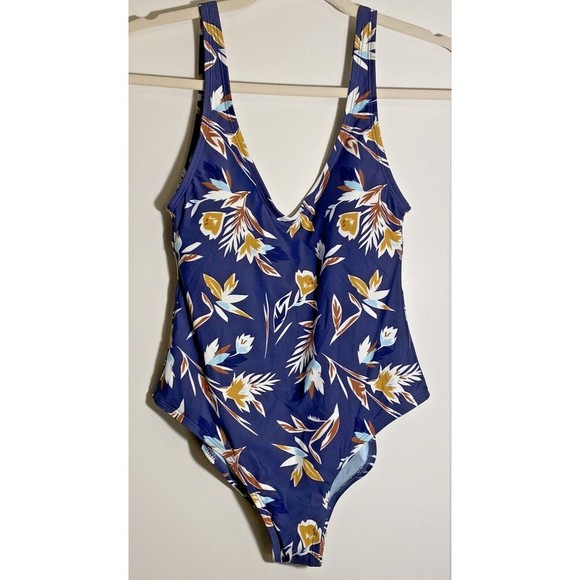 NWT Dolce Vita PIGEON Matisse Floral One Piece Swimsuit Size Small Missing‎ Belt - Picture 4 of 10